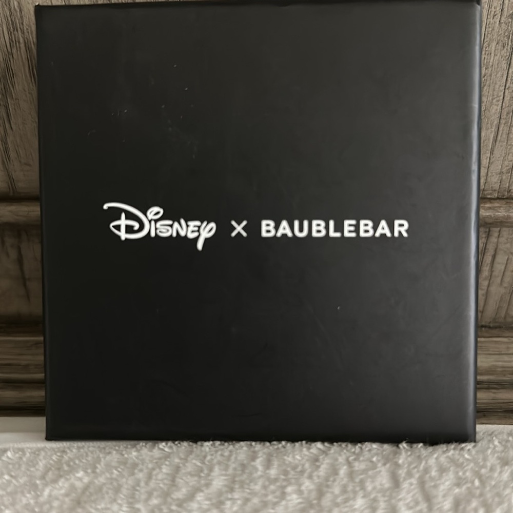 Mickey Mouse Earrings - Picture 3 of 3